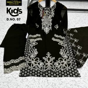 Designer neck cutwork kurti & Embroidery Sleeve