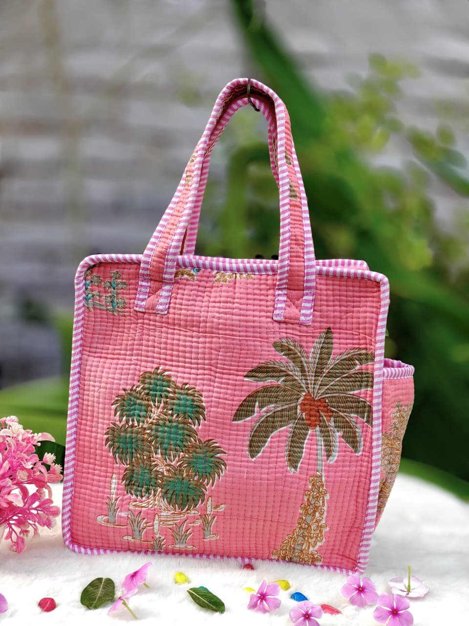 Pink Floral Quilted lunch box Hand bag