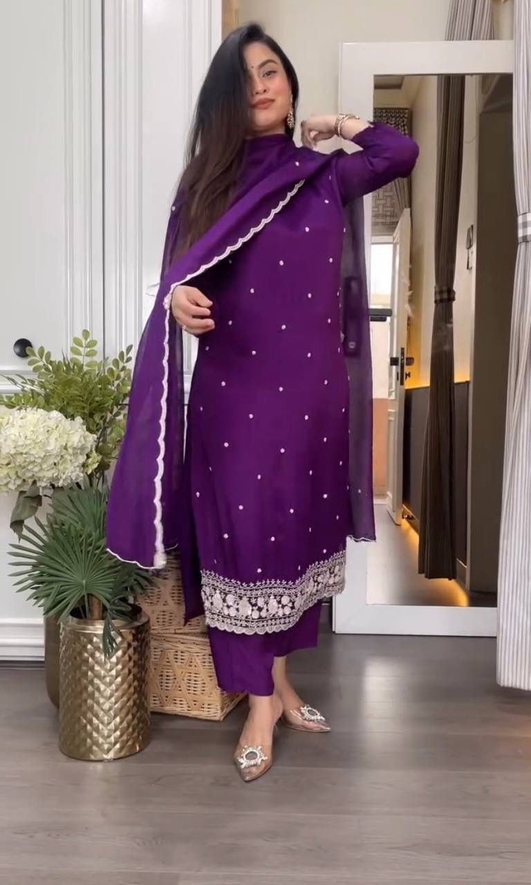 Heavy pure chinon kurti pair for Festival