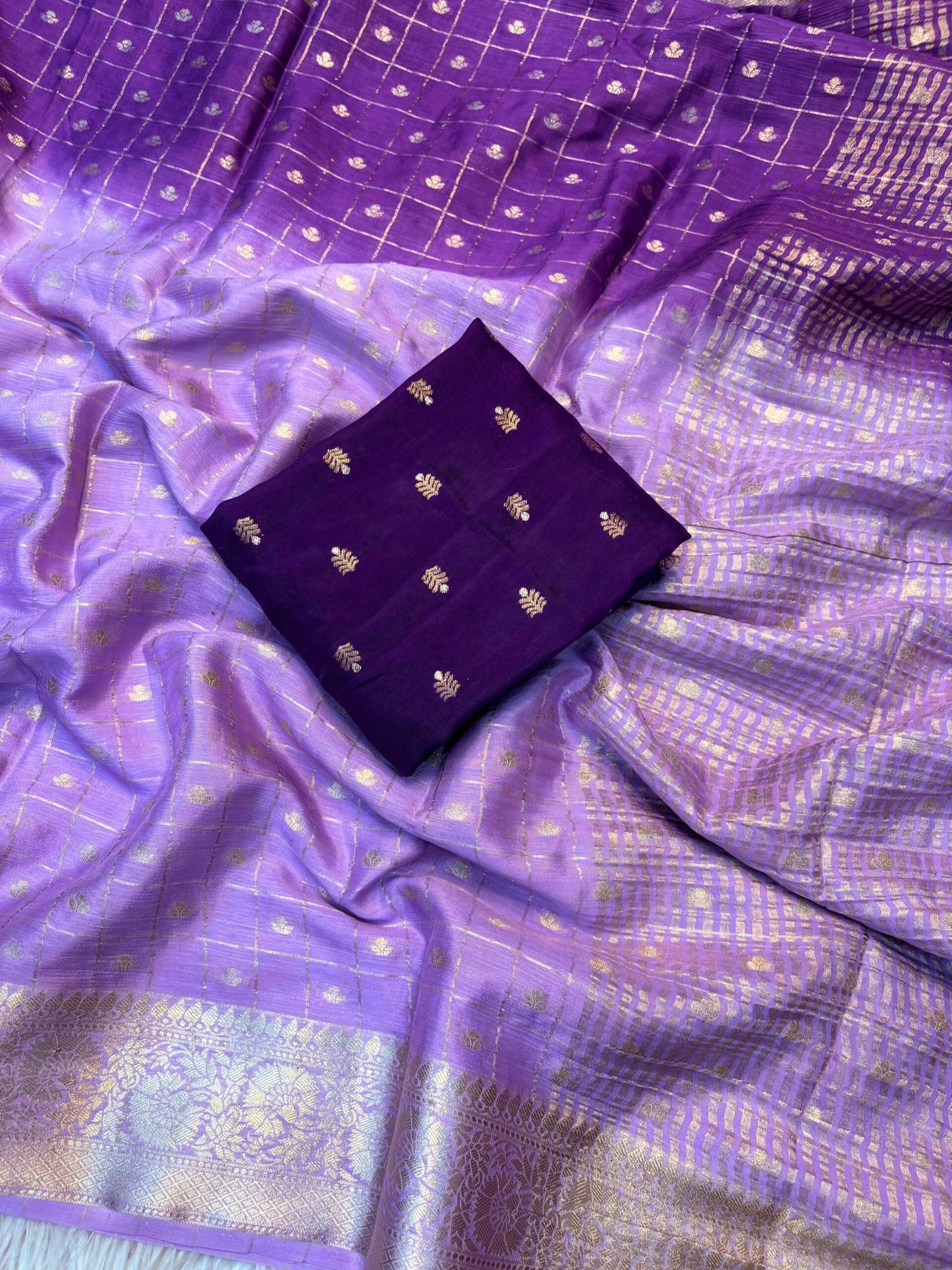 Pure viscoses Chinnon saree with padding concept with pure viscose blouse