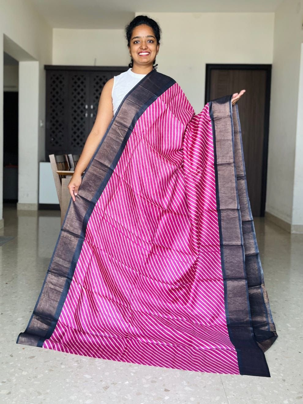 Exquisite Handloom Tussar Saree with Panel Design