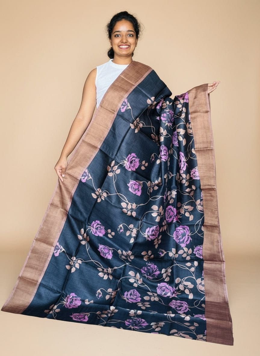 Exquisite Handloom Tussar Saree with Panel Design