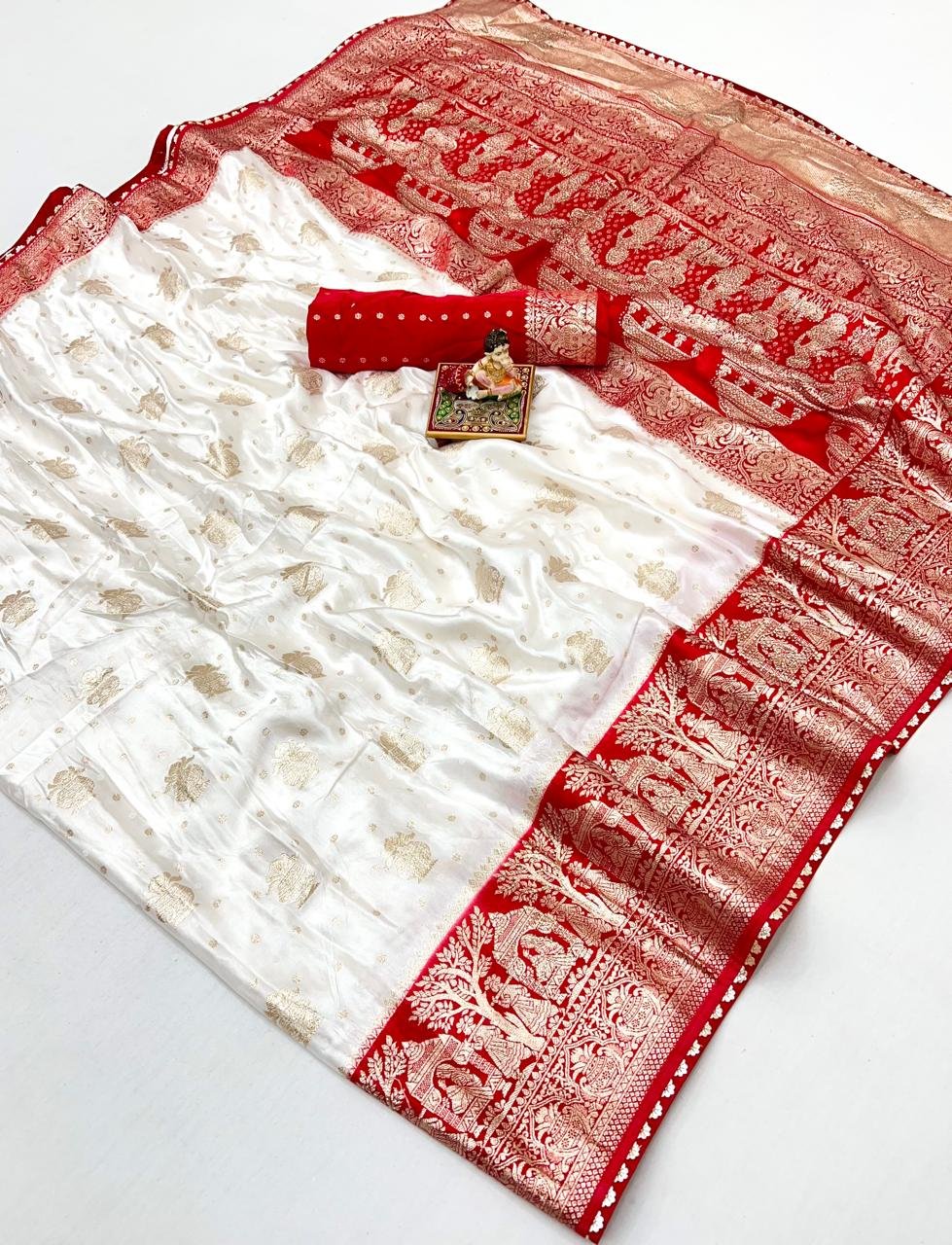 Beautiful Pure saten silk Sarees & stone zarkan Work, mirror Work Along With Work On Blouse Fabric